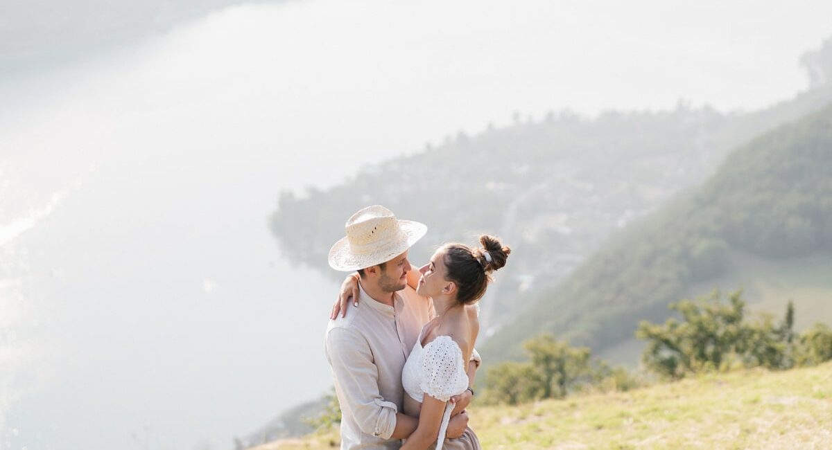 Une séance photo couple au Col de la Forclaz