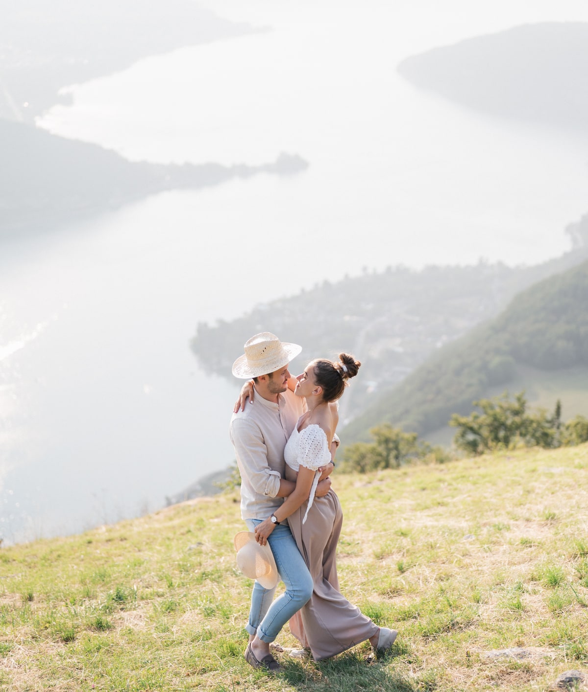 Une séance photo couple au Col de la Forclaz